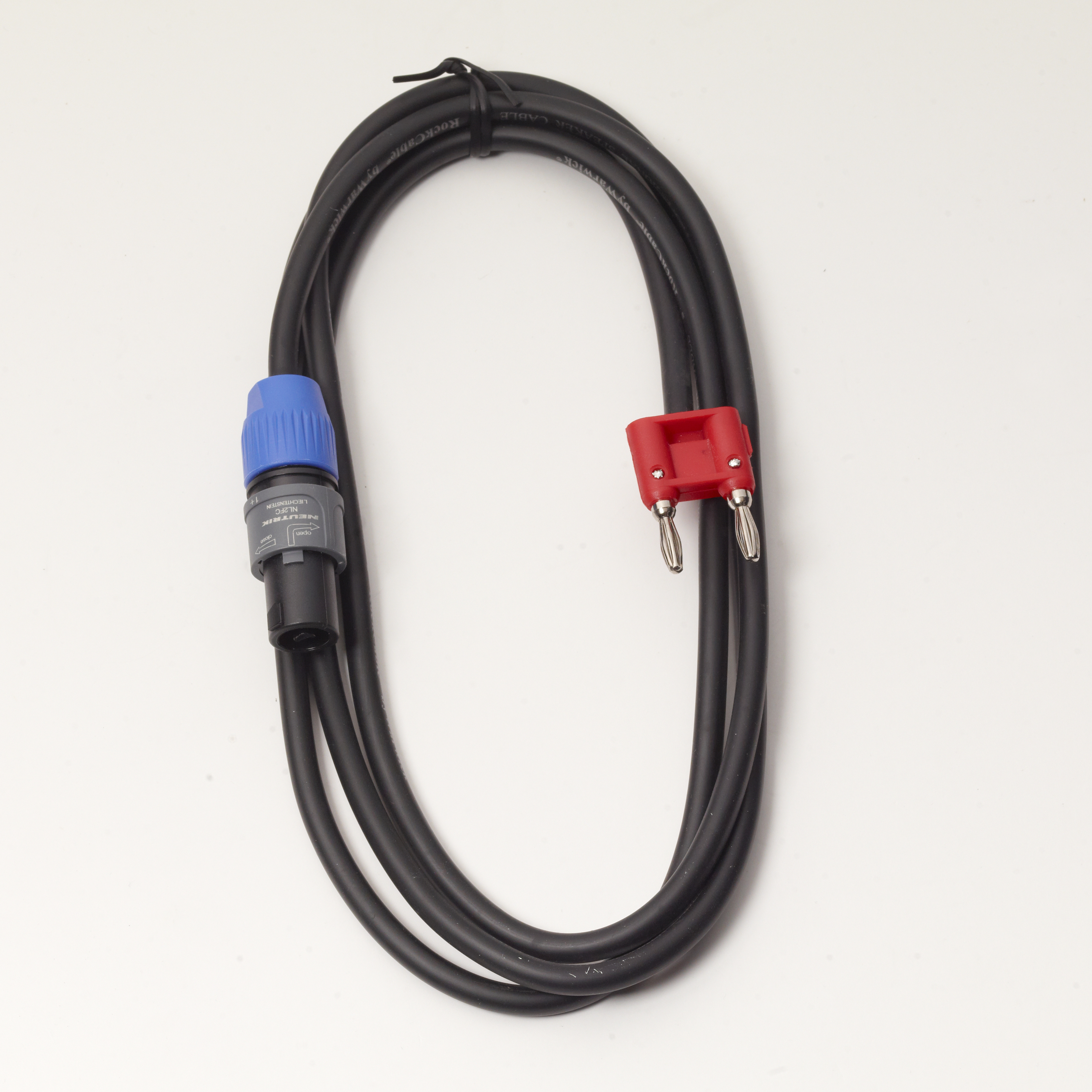 RockCable Speaker Cable - Speakon Plug (2-pole) / Banana Plug (4 mm) - 2 m / 6.6 ft
