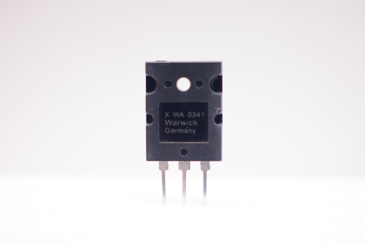 Transistor 2SA1943 Transistor 2SA