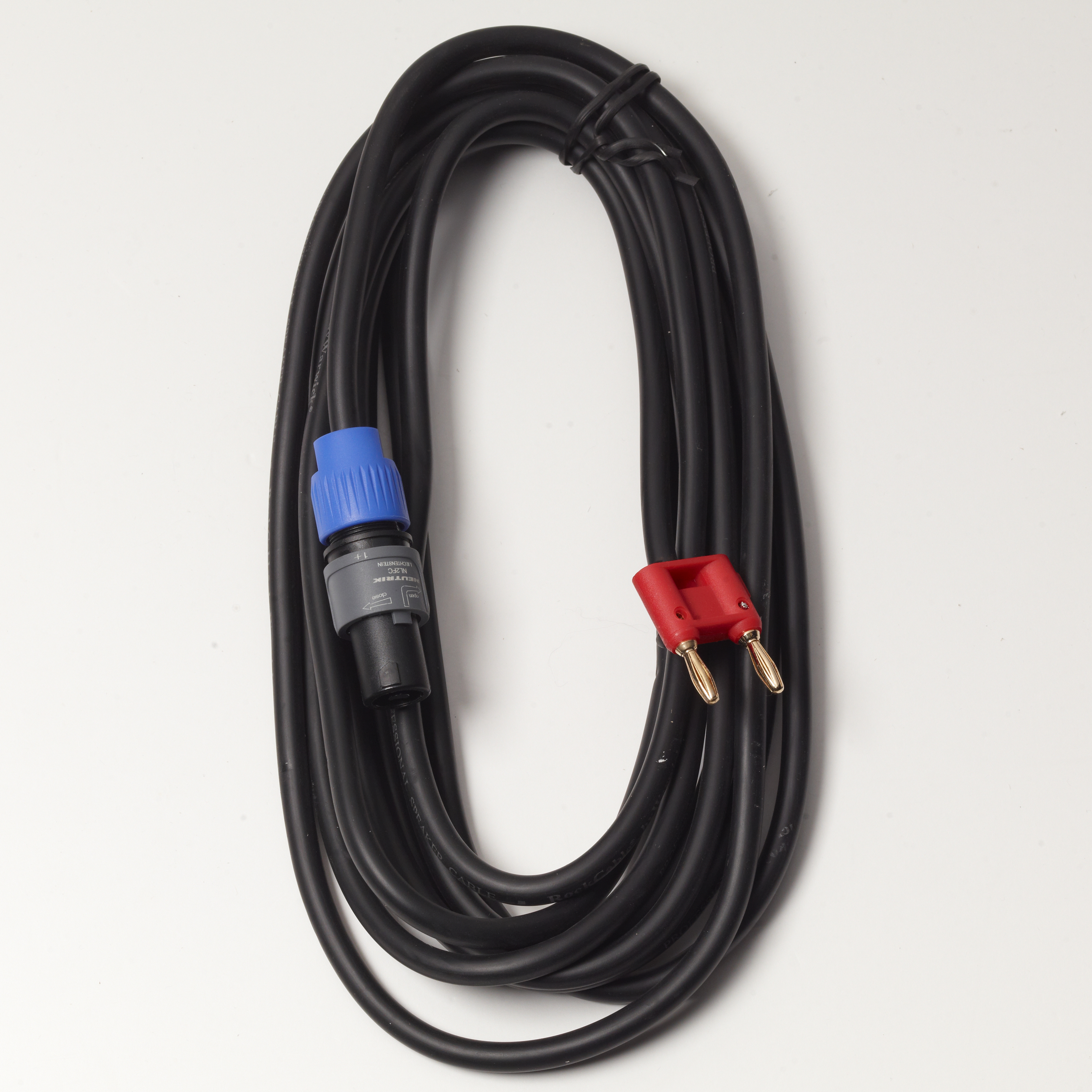 RockCable Speaker Cable - Speakon Plug (2-pole) / Banana Plug (4 mm) - 5 m / 16.4 ft