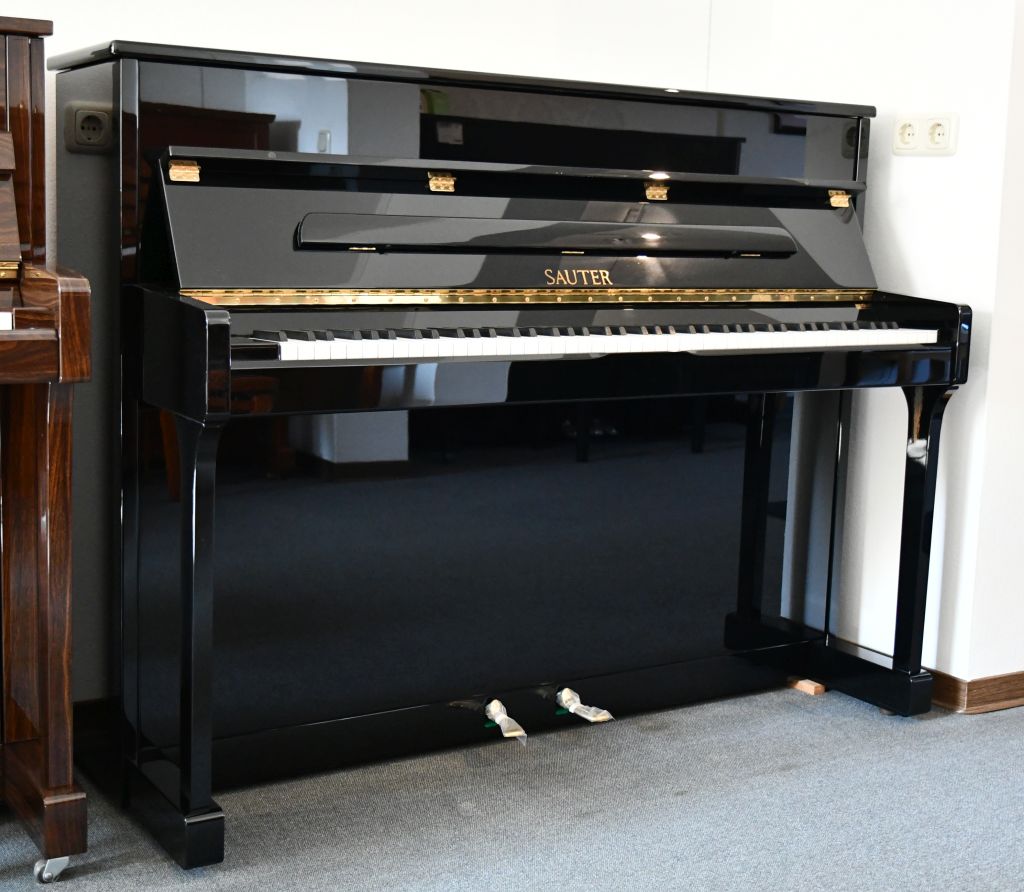 SAUTER Carus 112 Klavier schwarz poliert